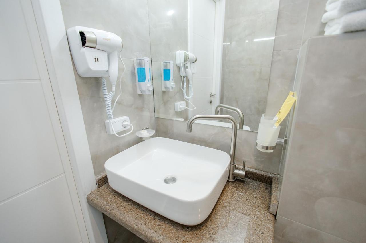 281 Hotel บิชเคก ภายนอก รูปภาพ